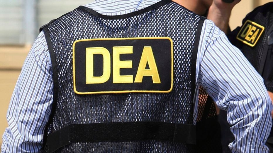 DEA Agenta arrested for conspiring with Colombian Drug Cartel to Launder Millions of Dollars