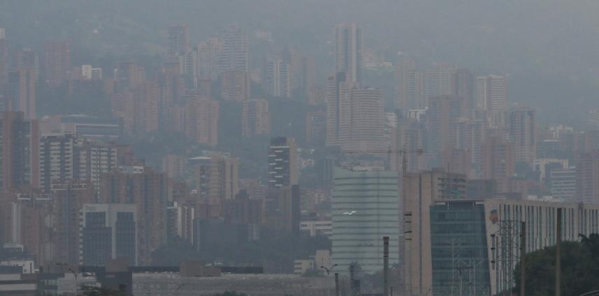 Medellin gets ready to have vehicular restriction 24 hours for air quality