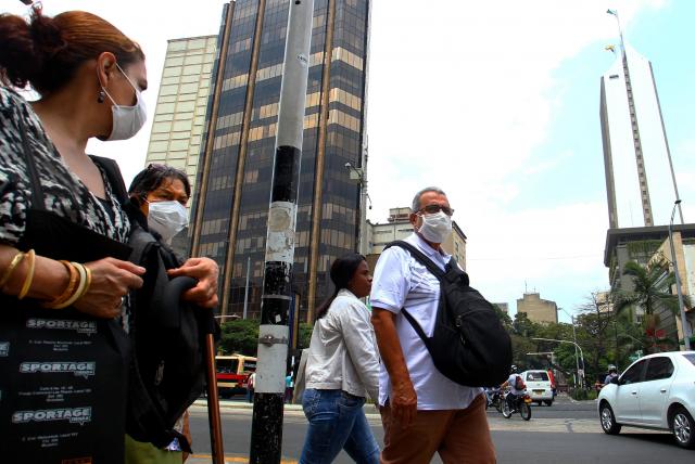 Woman with coronavirus in Medellin kept in touch with 80 people