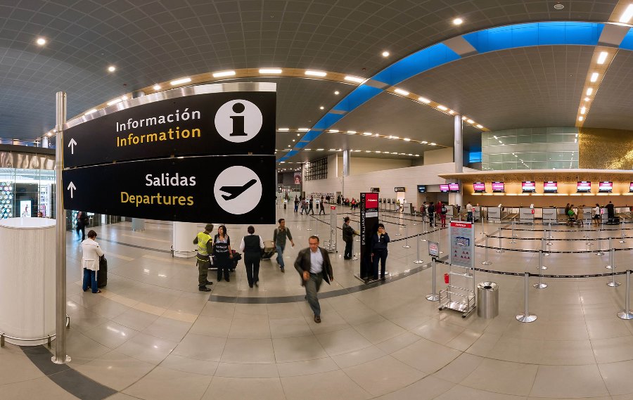 Colombia’s authorities have difficulties reopening the country to foreigners