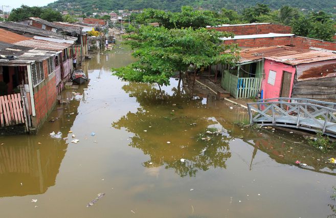 Hurricane Iota threatens catastrophic winds in Colombia and Central America