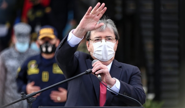 Colombia defense minister dies from viral pneumonia linked to COVID-19 -government