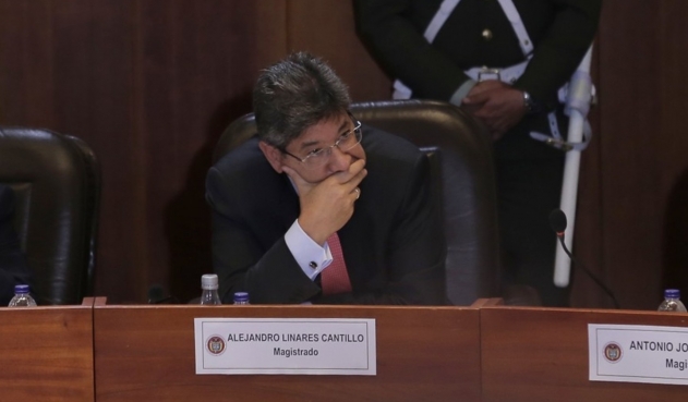 Senadora Cabal recusa al magistrado Alejandro Linares para que se aparte de discusión sobre curules de paz