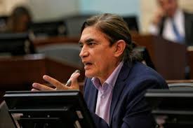 Abren indagación al Senador Gustavo Bolívar