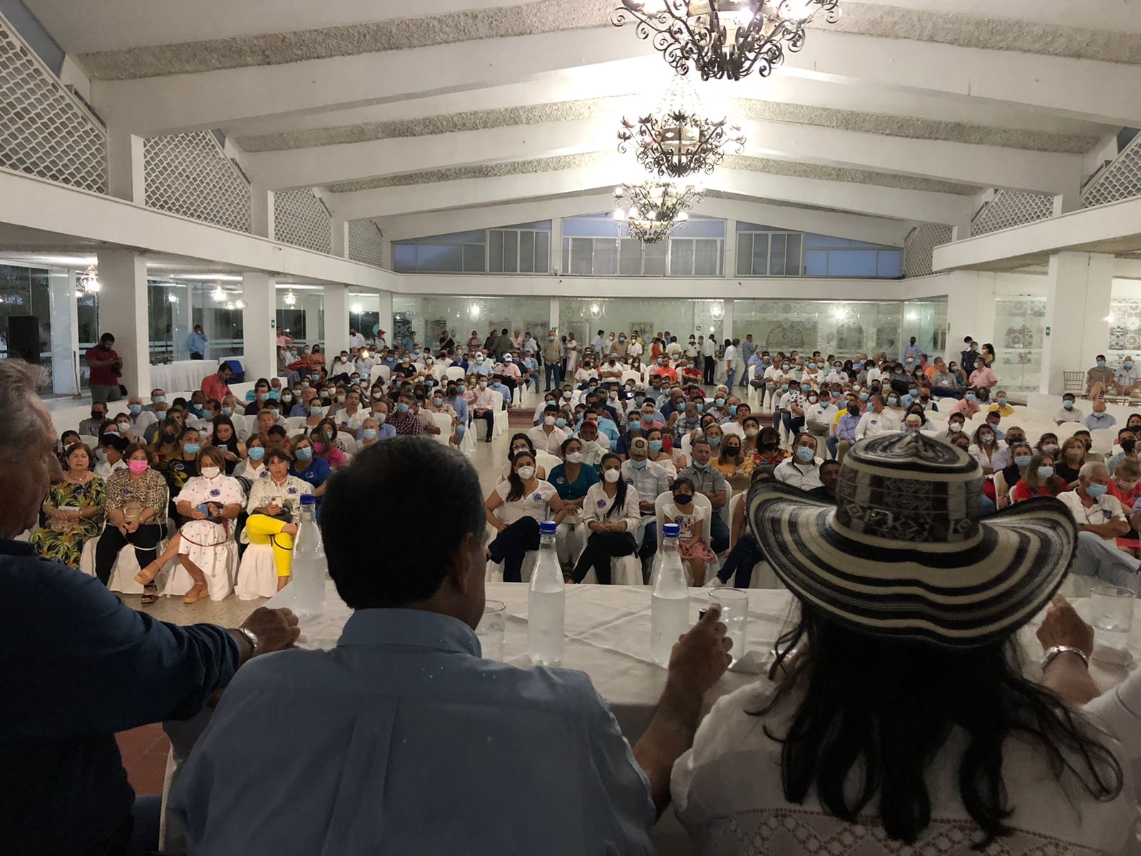Monumental recibimiento a la precandidata María Fernanda Cabal en Montería