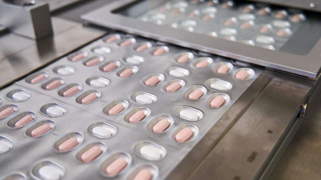 Pfizer logra autorización FDA para medicamento contra Covid