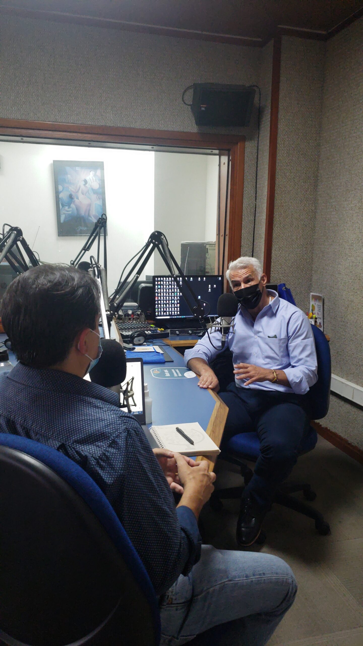 Comunas y vías terciarias son las prioridades del candidato Andrés Restrepo en el Valle