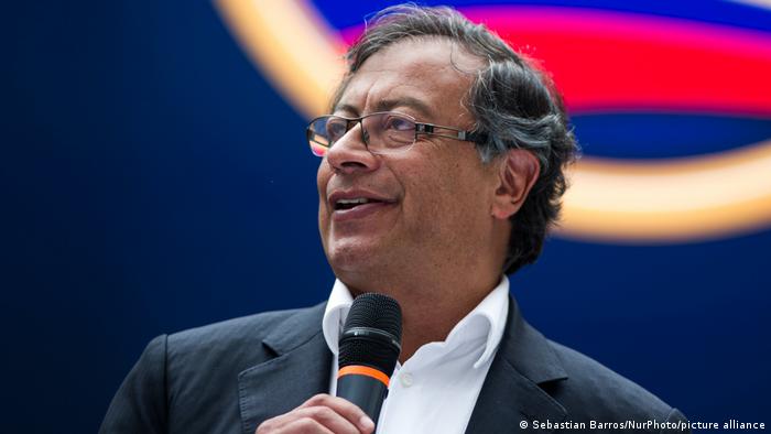 Former urban guerrilla homes in on Colombia’s presidency